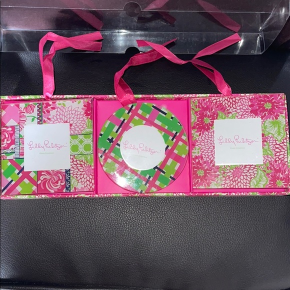 NWT Lilly Pulitzer photo frame ornamenta set